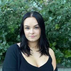 Meet your Posher, Avery